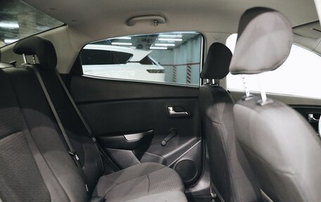 KIA Rio III рестайлинг, 2016 год, 995 000 рублей, 20 фотография