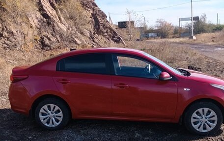 KIA Rio IV, 2019 год, 1 100 000 рублей, 2 фотография