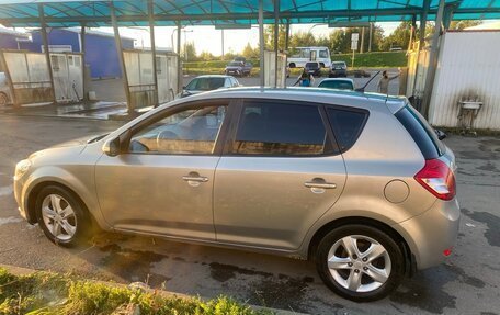 KIA cee'd I рестайлинг, 2010 год, 750 000 рублей, 2 фотография