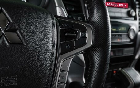 Mitsubishi Pajero Sport III рестайлинг, 2018 год, 3 299 000 рублей, 16 фотография