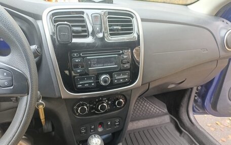 Renault Logan II, 2016 год, 820 000 рублей, 7 фотография