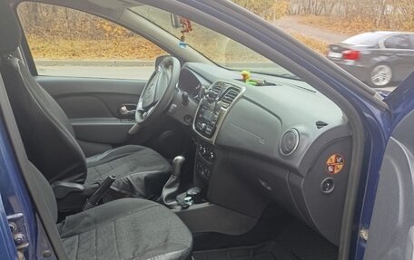 Renault Logan II, 2016 год, 820 000 рублей, 10 фотография