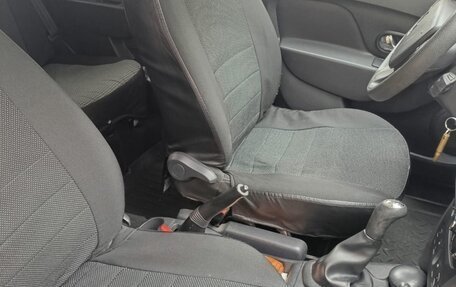 Renault Logan II, 2016 год, 820 000 рублей, 11 фотография