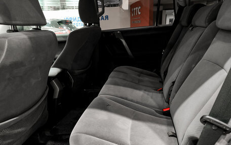 Toyota Land Cruiser Prado 150 рестайлинг 2, 2013 год, 2 150 000 рублей, 15 фотография