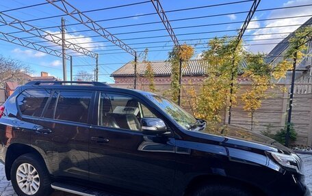 Toyota Land Cruiser Prado 150 рестайлинг 2, 2017 год, 5 200 000 рублей, 3 фотография