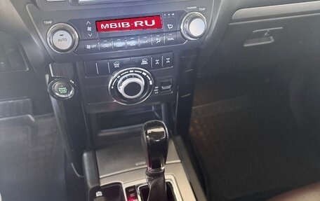 Toyota Land Cruiser Prado 150 рестайлинг 2, 2017 год, 5 200 000 рублей, 12 фотография