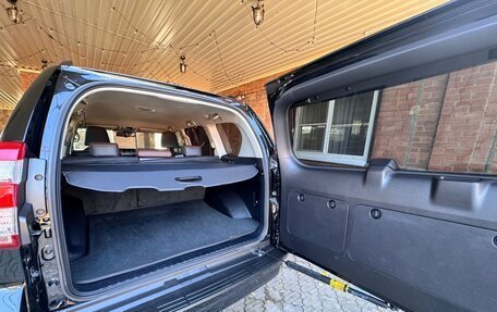 Toyota Land Cruiser Prado 150 рестайлинг 2, 2017 год, 5 200 000 рублей, 14 фотография