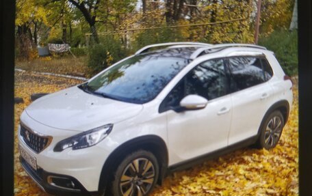 Peugeot 2008 II, 2019 год, 1 450 000 рублей, 3 фотография