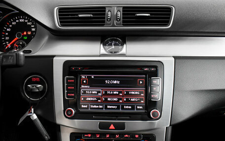 Volkswagen Passat B7, 2011 год, 759 000 рублей, 15 фотография