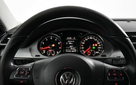 Volkswagen Passat B7, 2011 год, 759 000 рублей, 18 фотография