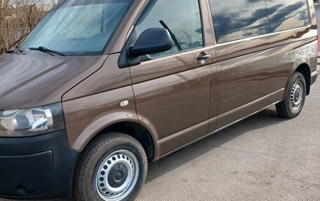 Volkswagen Caravelle T5, 2011 год, 1 450 000 рублей, 18 фотография