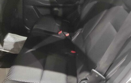 Mitsubishi Outlander III рестайлинг 3, 2018 год, 1 900 000 рублей, 3 фотография