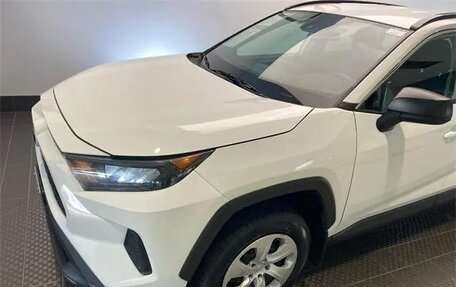 Toyota RAV4, 2021 год, 3 000 000 рублей, 6 фотография