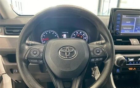 Toyota RAV4, 2021 год, 3 000 000 рублей, 11 фотография