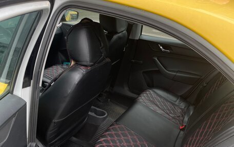 Skoda Rapid I, 2017 год, 820 000 рублей, 8 фотография