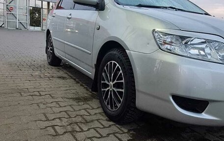 Toyota Corolla, 2005 год, 649 990 рублей, 2 фотография