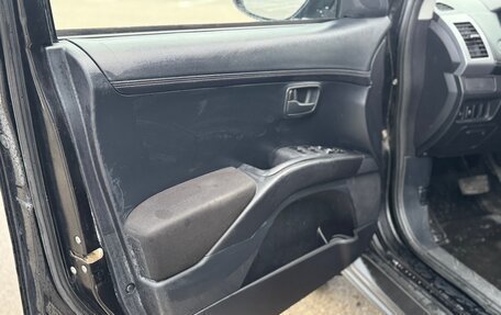 Mitsubishi Outlander III рестайлинг 3, 2011 год, 840 000 рублей, 9 фотография