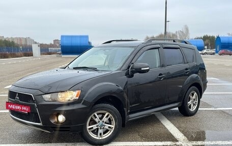 Mitsubishi Outlander III рестайлинг 3, 2011 год, 840 000 рублей, 7 фотография