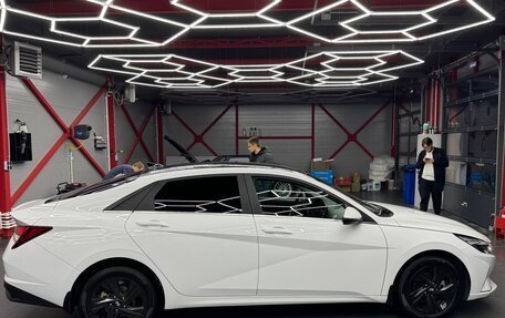 Hyundai Elantra, 2021 год, 1 850 000 рублей, 4 фотография