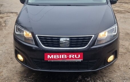 SEAT Alhambra II рестайлинг, 2019 год, 2 350 000 рублей, 23 фотография