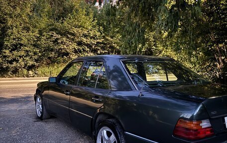 Mercedes-Benz E-Класс, 1992 год, 400 000 рублей, 4 фотография