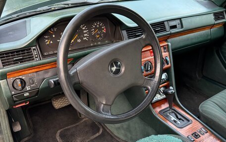 Mercedes-Benz E-Класс, 1992 год, 400 000 рублей, 17 фотография