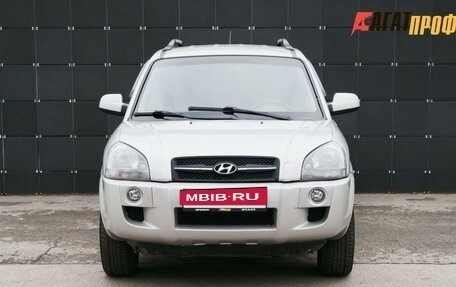 Hyundai Tucson III, 2004 год, 565 000 рублей, 2 фотография