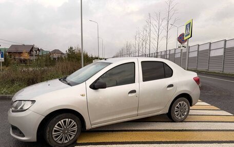 Renault Logan II, 2017 год, 570 000 рублей, 2 фотография