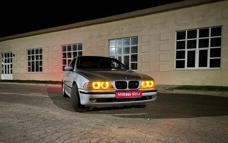 BMW 5 серия, 1998 год, 700 000 рублей, 1 фотография