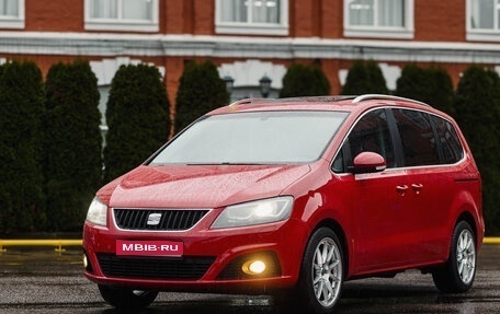 SEAT Alhambra II рестайлинг, 2014 год, 1 699 999 рублей, 1 фотография