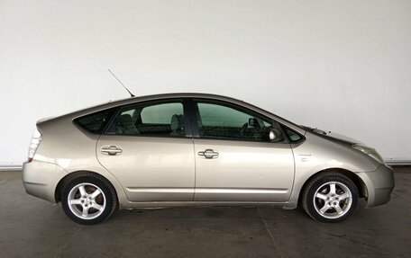 Toyota Prius, 2006 год, 517 000 рублей, 7 фотография