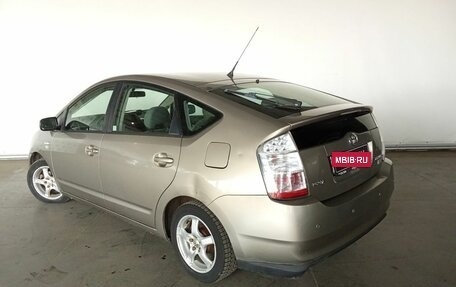 Toyota Prius, 2006 год, 517 000 рублей, 6 фотография