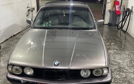 BMW 5 серия, 1989 год, 280 000 рублей, 13 фотография