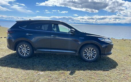 Toyota Harrier, 2017 год, 2 950 000 рублей, 2 фотография