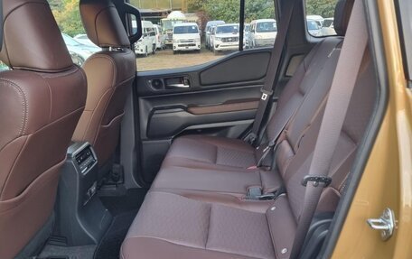 Toyota Land Cruiser Prado, 2024 год, 8 950 000 рублей, 8 фотография