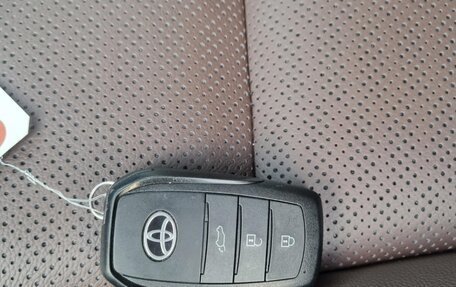 Toyota Land Cruiser Prado, 2024 год, 8 950 000 рублей, 12 фотография