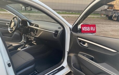 KIA Rio IV, 2020 год, 1 420 000 рублей, 4 фотография