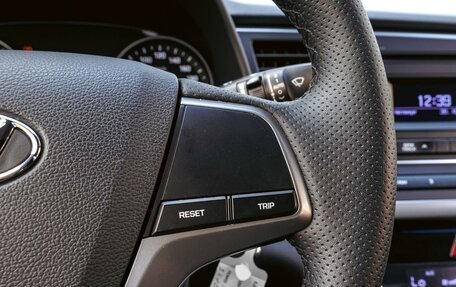 Hyundai Elantra VI рестайлинг, 2016 год, 1 640 000 рублей, 17 фотография