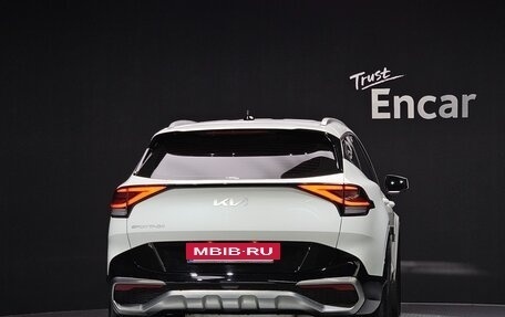 KIA Sportage IV рестайлинг, 2021 год, 2 300 000 рублей, 5 фотография