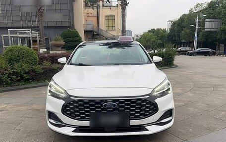 Ford Escort, 2021 год, 1 170 000 рублей, 2 фотография