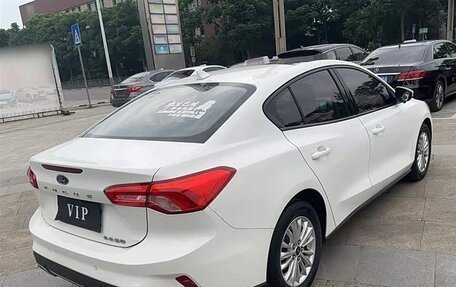 Ford Escort, 2021 год, 1 170 000 рублей, 6 фотография