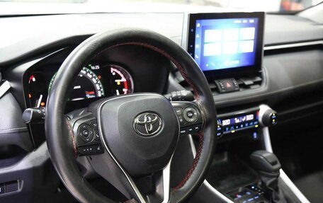 Toyota RAV4, 2021 год, 2 384 000 рублей, 9 фотография