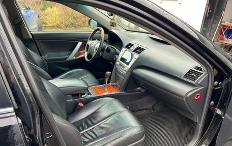 Toyota Camry, 2009 год, 850 000 рублей, 10 фотография