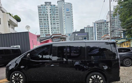 Hyundai Staria, 2021 год, 3 430 000 рублей, 7 фотография