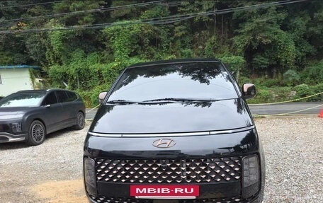 Hyundai Staria, 2021 год, 3 430 000 рублей, 2 фотография