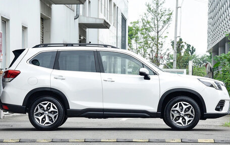 Subaru Forester, 2024 год, 4 300 000 рублей, 5 фотография