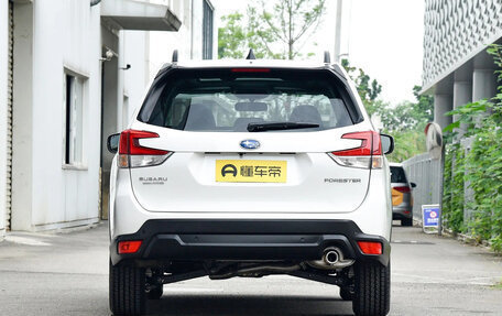 Subaru Forester, 2024 год, 4 300 000 рублей, 6 фотография