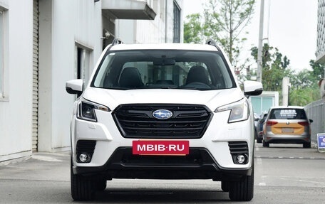 Subaru Forester, 2024 год, 4 300 000 рублей, 2 фотография