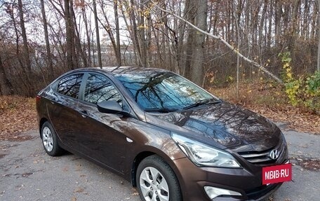 Hyundai Solaris II рестайлинг, 2015 год, 1 070 000 рублей, 3 фотография