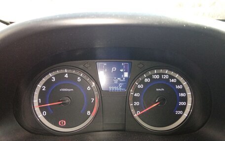 Hyundai Solaris II рестайлинг, 2015 год, 1 070 000 рублей, 12 фотография